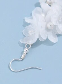 一对夏季清爽薄纱仿珍珠装饰钩式耳环，休闲新娘首饰。情人节配饰 - 銀色 - 查看 6