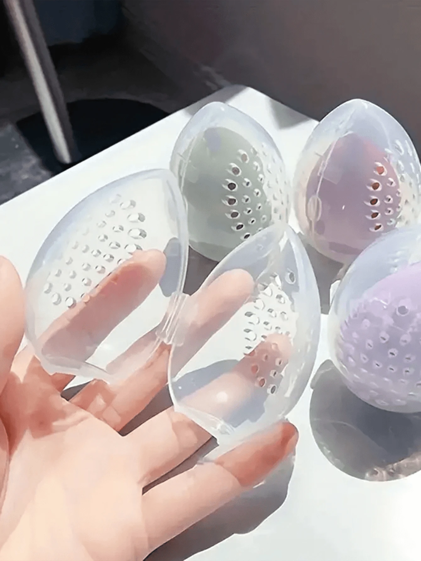 1pc Eggshell Shaped Beauty Blender Storage Case, DualUse For Wet And