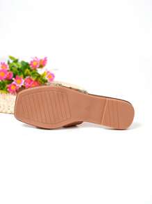 2024 New Fashion Women Casual Slippers Lightweight Non-Slip Flat Sandals  Open Toe Mix Color Roman Slip On Beach Sandals