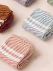 Sports Outdoor 1 Pair Solid-Colored Striped Pattern Women Mid-Calf Sports Yoga Socks - Green - View 5