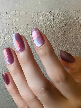 24入組短款貓眼效果美甲貼紙套裝，帶光澤塗層，附1入組果凍膠和1入組指甲文件，壓貼美甲用品