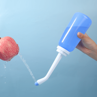 手持式个人冲洗瓶，温和产后护理清洁瓶，女性会阴清洁瓶，350毫升/500毫升便携式旅行冲洗瓶，耐高温100℃，双冲孔设计，可直接冲孔和侧面冲孔