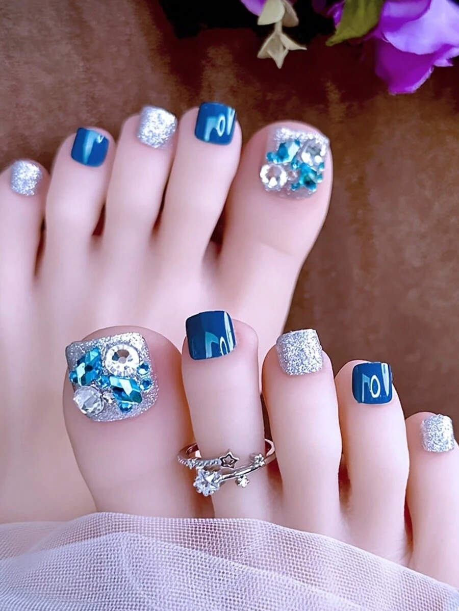 24 piezas de puntas de uñas de presión para los dedos de los pies en diseño cuadrado recortado, acabado brillante en azul klein, negro, gris, burdeos con decoración de pedrería y brillo, que incluyen 1 lima de uñas y 1 suministro de uñas adhesivas de gel de gelatina - azul real - Ver 1