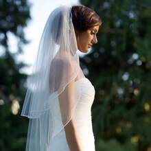 1入白色婚禮面紗，配雙緞帶邊緣和梳子，適用於訂婚派對、姐妹聚會、戶外婚禮和單身派對裝飾，沙烏地阿拉伯國慶日 - 白色 - 查看 8