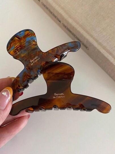 1pc Retro French Style Caramel Color Medium Size Curved Hair Claw Clip For Women Updo Hairstyle Hair Clips Hair Jaw Clip Hair Clamps Hair Clutch Hair Claw Clip, School Stuff, College Fall Winter Hair Accessories For Women For Vacation Outfits Woman