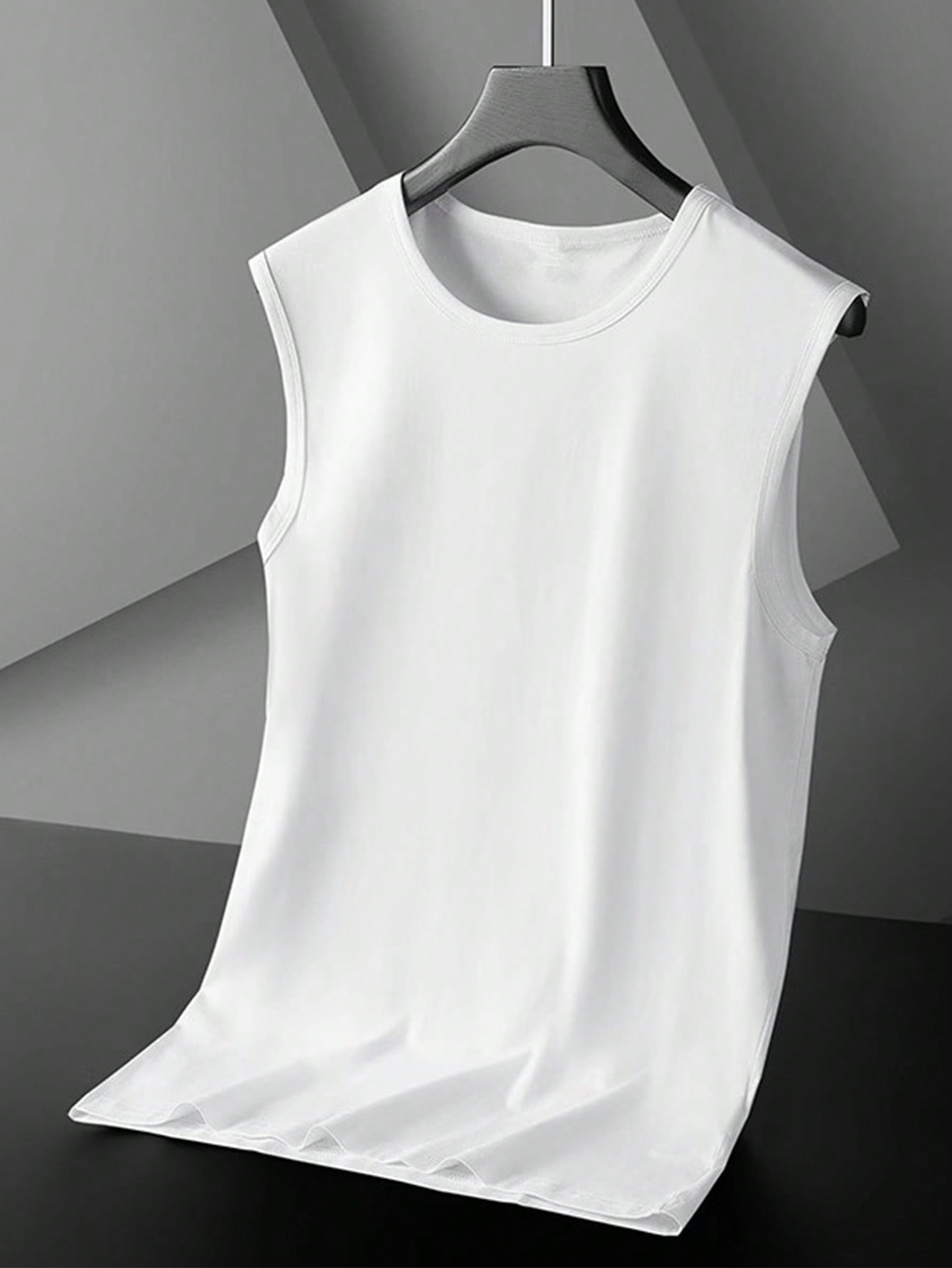 3 قطع من البلوزات الداخلية الرياضية بدون أكمام ذات...