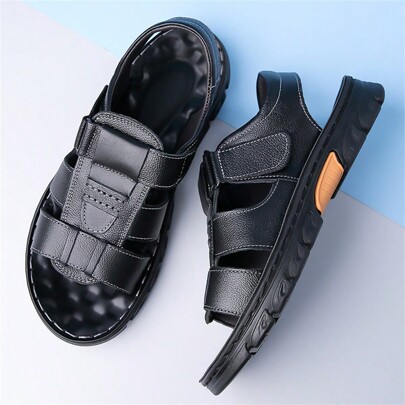 Herren Ledersandalen 2024 Neu mit Klettverschluss, rutschfest, atmungsaktiv, weiche Sohle, Sommer Hausschuhe für Mittelalter und Senioren