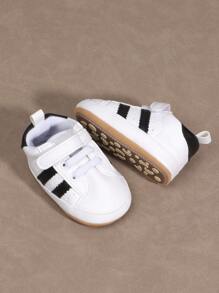 1 par de tênis casuais esportivos listrados para meninos com Patchwork PU projetado e sola macia, adequado para primavera e outono