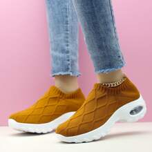 Women's Brown Diamond Shaped Loafers, Slip-On Knit Sports & Casual Sock Shoes, Lightweight Breathable Dance Shoes