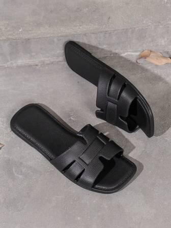 青少年时尚平底凉鞋，单字母拖鞋，轻便防水防滑淋浴家居拖鞋，舒适女童户外沙滩凉鞋