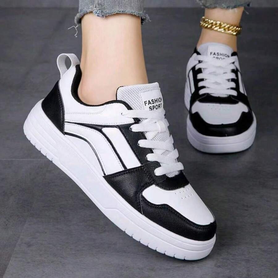 Chaussures de sport décontractées pour femmes, baskets basses à lacets et à semelle plate, chaussures de skateboard à bout rond, chaussures d'étudiant, chaussures à semelle blanche