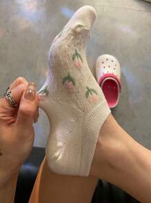 4pairs Women Relief Tulip Flower Pattern Boat Socks Simple Breathable Anti-Slip Invisible Socks - Multicolor - View 2