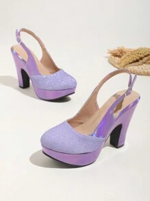 11.3公分防水平臺扣環尖頭高跟涼鞋，女性粗跟仙女款釋出的2024新品