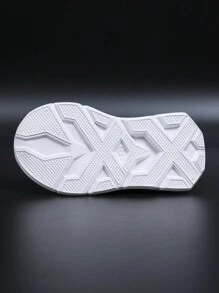 Scarpe da bambino con luci LED, unisex, scarpe sportive traspiranti e confortevoli, slip-on, adatte per attività all'aperto per bambini e bambine