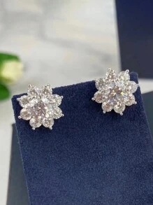 1 对儿童优雅方晶锆石耳钉，适合女孩礼物，适合日常装饰，适合派对珠宝生日礼物，适合圣诞节