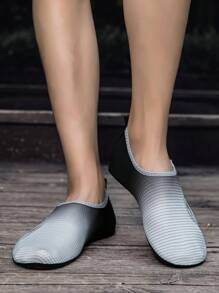 Men New Style Indoor Yoga Shoes, Thin-Soled Couple Water Shoes, Fitness Shoes - Grey - View 4