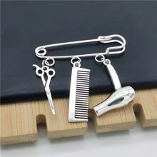 Broche colgante de joyería para peluquero de moda con color plateado en forma de secador de pelo, tijeras y peine - regalos para estilistas de cabello