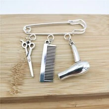 Broche colgante de joyería para peluquero de moda con color plateado en forma de secador de pelo, tijeras y peine - regalos para estilistas de cabello