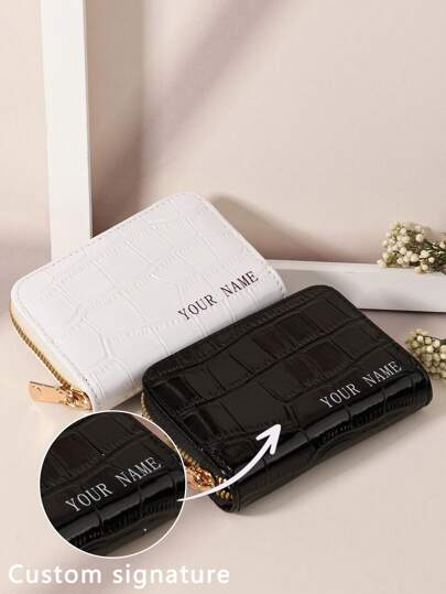Billetera corta personalizada con diseño de firma de pareja y estampado de cocodrilo, ideal como regalo para el Día de San Valentín, Día de la Madre, cumpleaños, regreso a la escuela, graduación, maestro. Portátil, multifuncional, versátil, ligera, funcional, práctica, de moda, sobria, de vacaciones, minimalista, básica, unisex, de unicolor personalizado, hallazgos únicos, moda de invierno, regalo de Navidad/festivo, regalos personalizados para mujer, bolsos y carteras. Regalos ideales para él, ella, novio, novia, amigos para aniversarios, Navidad, vacaciones/vacaciones, para exteriores/salidas/viajes/senderismo/estadio/deportes/escalada.