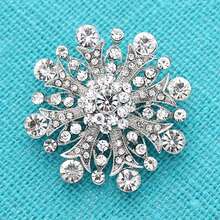 镀银莱茵石水晶钻石花卉胸针 - 彩色 - 查看 5