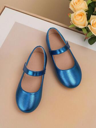 1 زوج من أحذية الأميرة الخارجية المسطحة الذهبية المضادة للانزلاق اللطيفة، مناسبة للربيع والصيف