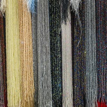 3 قطع من حبات زجاجية مطلية بألوان مختلفة قطرها 2مم/2.8مم، إكسسوارات DIY للمجوهرات لصنع القلائد والأساور وسلاسل الخصر وديكور الأحذية والملابس