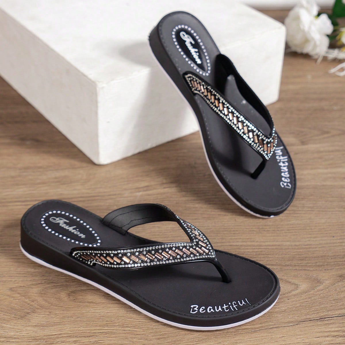 Chanclas deportivas modernas para mujer para caminar al aire libre con anillo para los dedos, decoradas con lentejuelas, ligeras y cómodas