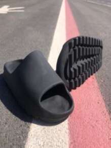 Women Flip-Flops - 黑色 - 查看 1