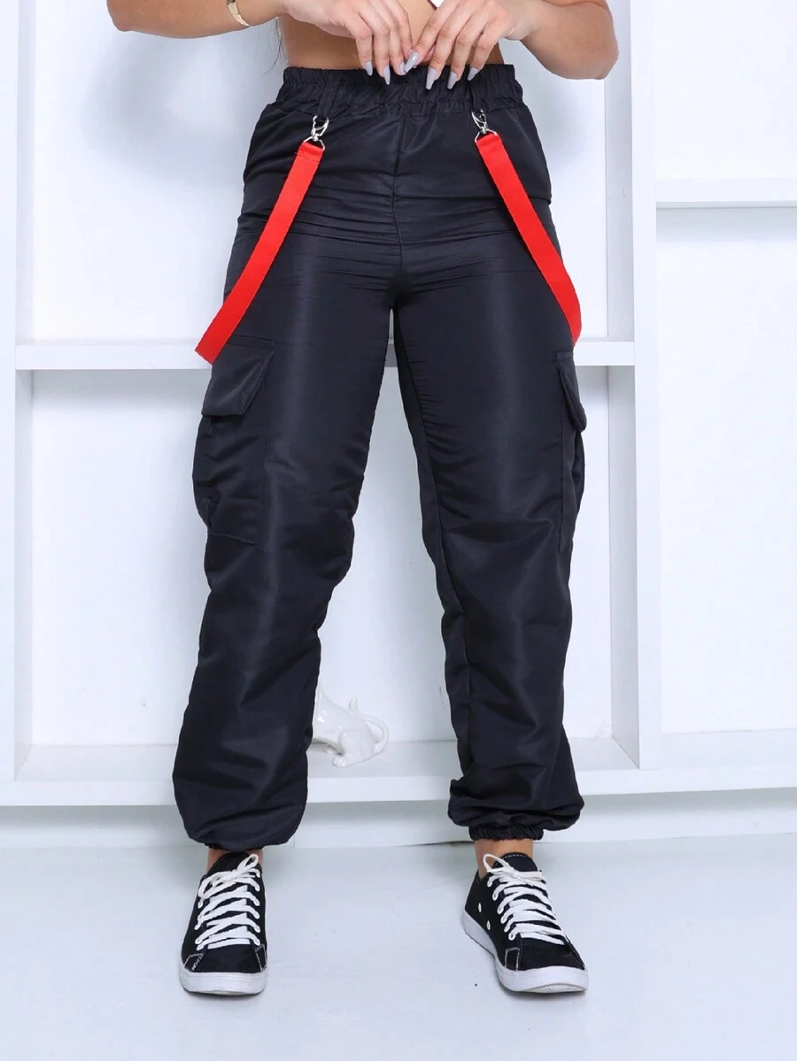 Calça Feminina EMILLY Cargo Tactel Calça Jogger com suspensório COLORIDO e bolsos laterais - Vermelho - Visão 1