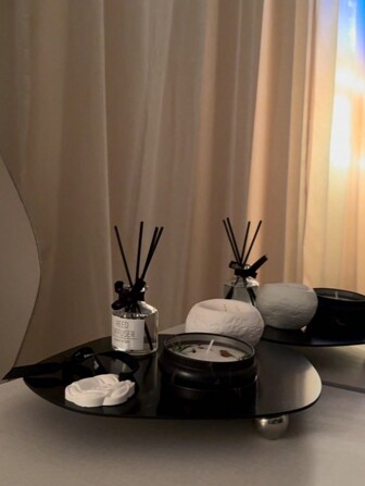 1pc Asymmetrical Black Acrylic Tray Mirror Surface Ins Style Simple Aroma Base For Photography Props Background Decor