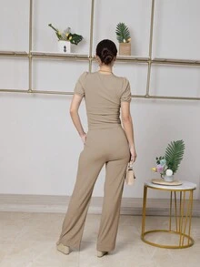 Conjunto de pantalón formal con blusa de manga corta con diseño cruzado - Caqui - Ver 2