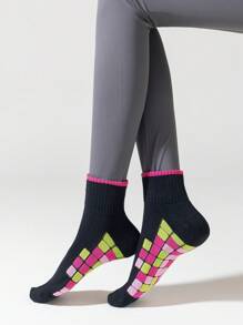 1 paire de chaussettes de cheville pour femmes avec motif de bloc de massage, anti-transpiration, pour l'été, polyvalent pour le quotidien et l'entraînement