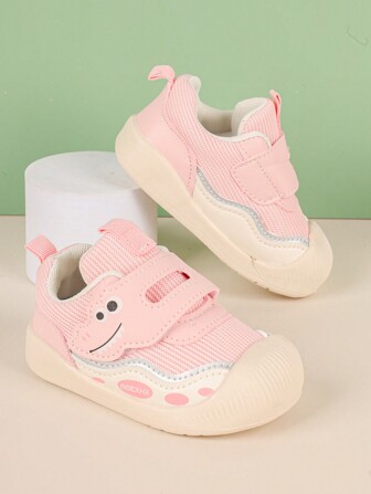 一對新款中性網眼經典運動鞋，卡通動物設計舒適實用鞋，高端鞋墊設計穩定足型學步鞋適合男寶寶穿著，防滑耐磨柔軟底趾頭透氣運動鞋適合女寶寶穿著，適用於日常穿著、通勤上學和校園風格學生鞋款