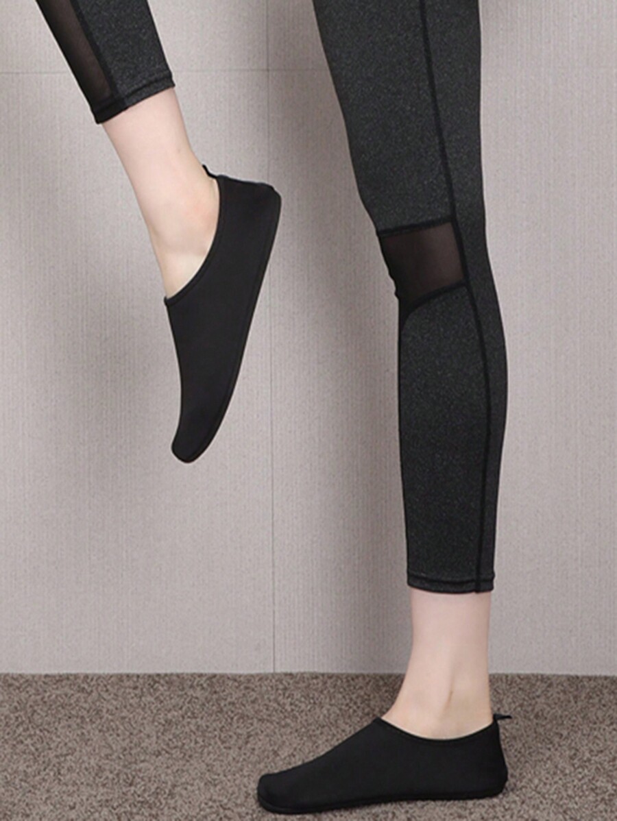 Man Beach Shoes For Adults AntiSlip, Soft Sole, QuickDrying