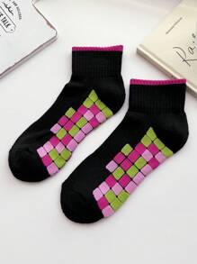 1 paire de chaussettes de cheville pour femmes avec motif de bloc de massage, anti-transpiration, pour l'été, polyvalent pour le quotidien et l'entraînement