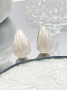 1對時尚萬用的淚滴形油滴耳釘 - 象牙色 - 查看 2