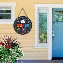 1个欢迎木质花环牌，海军蓝和天然海景花环，饰有锚、蝴蝶结和手指海星，海岸沙滩花环，“欢迎来到我们的海滨小屋”，8*8英寸，预钻孔，孔位随机。