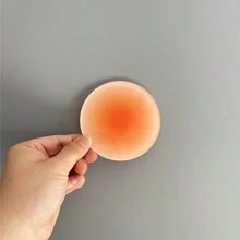 1 Pc Circular Gradient Candy Colored Coaster, Acrylic Anti Scalding And Thermal Insulation Mat, Dining Table Mat, Shooting Props, Decorative Ornaments - Multicolor - View 3