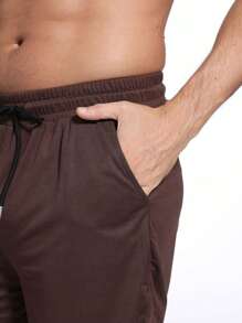 男式雙層運動短褲-兩用設計，設有口袋，適合進行舒適的健身和夏季訓練 - 棕色 - 查看 6