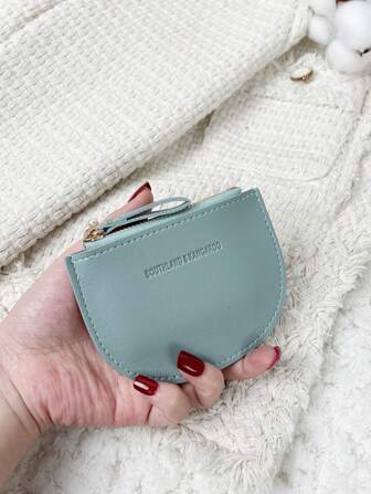 SOUTHLAND&KANGAROO 字母浮雕小钱包 零钱包 小钱包 双折超薄钱包 轻薄 多层 便携式 身份证 钱卡 流行 时尚 现代 周年纪念 圣诞节 情人节 生日礼物 情侣礼物 女孩礼物 女士礼物 女包 学校用品 宿舍及返校礼物 卡夹 钱包 名片夹 信用卡夹 女士 女士迷你钱包 卡片钱包