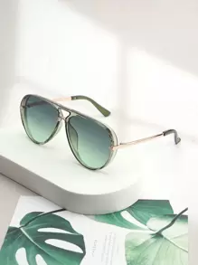 1pc Metallic Rim Aviator Fashion Glasses For Women, Classic And Fashionable Shades Beach Accessories Beach Accessories For Women Glasses Shades Basics Fall Winter Women Outfits Clothes Business Casual Gifts For Summer Beach Vacation,Outdoor,Travel Vintage Style Oversized Aviator Frame For Going Out Outfit,Back To School