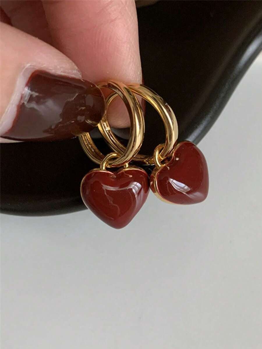 1pair Vintage Red Heart Shaped Zinc Alloy Hoop Earrings With Gold Tone