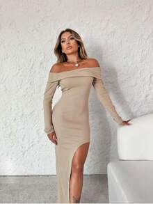 Elegant Long Dress With Slit And Princess Neckline - 米色 - 查看 2