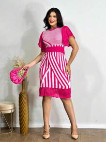 Vestido Midi Tricot Rendado Detalhes Malha Jacar - Pink - Visão 1