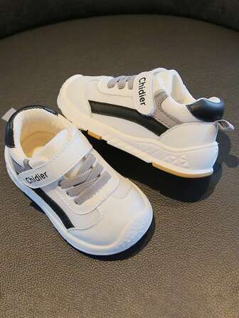 Nuevos zapatos para caminar de suela blanda antideslizante para bebés de primavera/otoño, para niños y niñas de 1 a 4 años, zapatos deportivos de malla doble transpirable para bebés