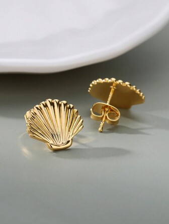 1Pair Shell Stud Earrings
