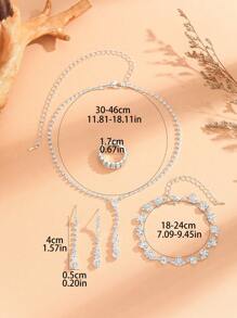 5 Stücke Set modischer Kupfer-Strass Schmuckset, bestehend aus 1 Halskette, 1 Paar Ohrringe, 2 Armbändern und 1 Ring, geeignet für den täglichen Gebrauch