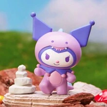 Miniso Figuras ciegas de la familia Sanrio con dinosaurios vestidos, hechas de PVC, con accesorios divertidos, perfectas para fans y decoración de habitaciones (1 pieza, entrega aleatoria)