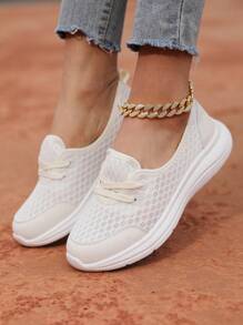 Atmungsaktive weiße Slip-On Sneaker für Damen, bequeme flache Schuhe für den Sommer