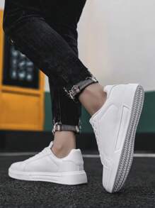 Zapatillas blancas transpirables para hombre en verano, zapatos deportivos casuales y versátiles de moda, adecuados tanto para hombres como para mujeres